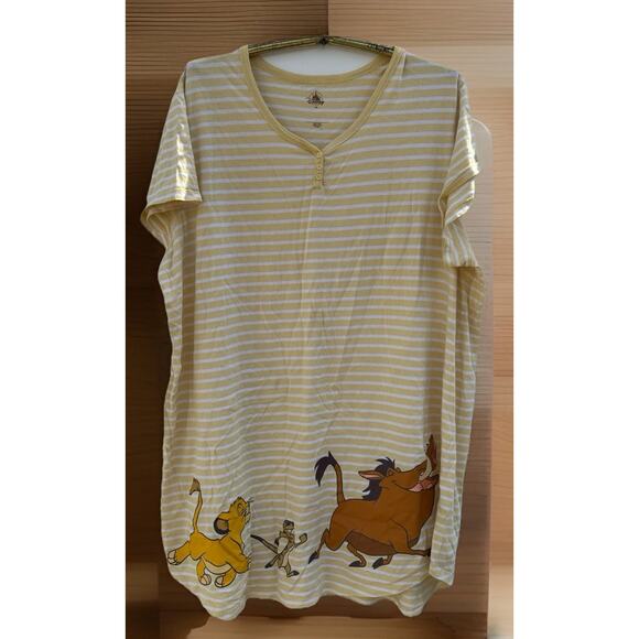 Disney Store Simba, Timon, Pumbaa Nightshirt Nightgown 3XL And Pants Size 2XL - Picture 1 of 6
